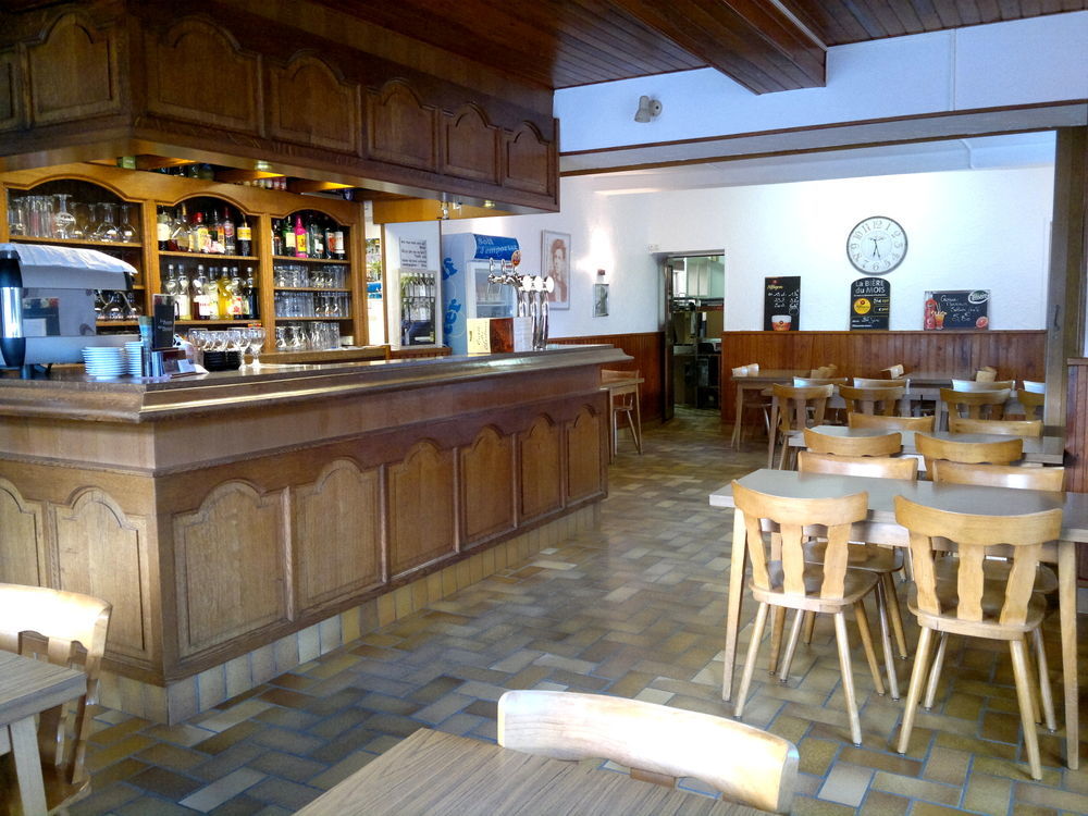 Logis Le Franco Belge Hotel Montherme Exterior photo
